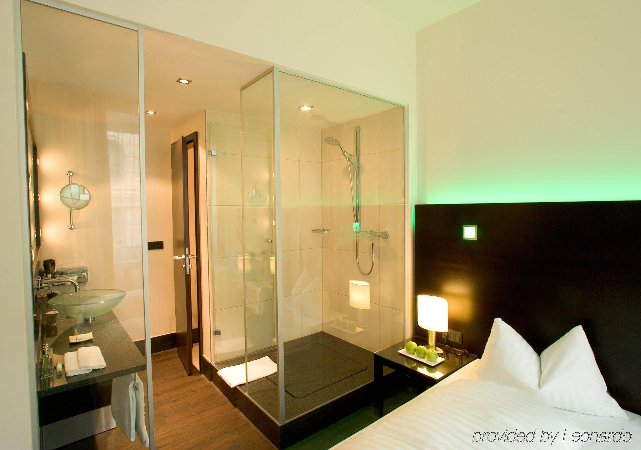 Hotel Lumiere An Der Messe "New Opening" Frankfurt am Main Exterior photo