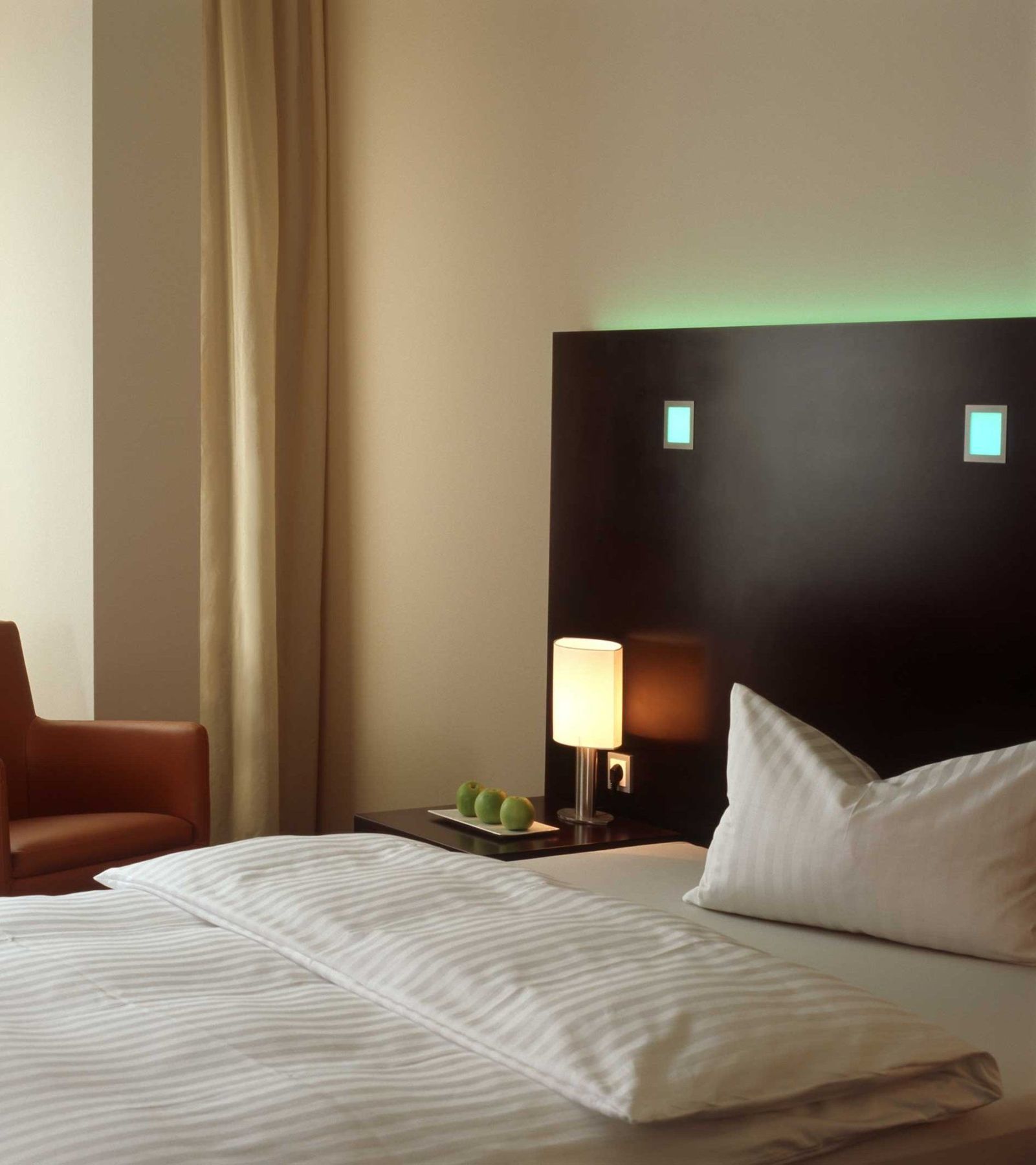 Hotel Lumiere An Der Messe "New Opening" Frankfurt am Main Room photo