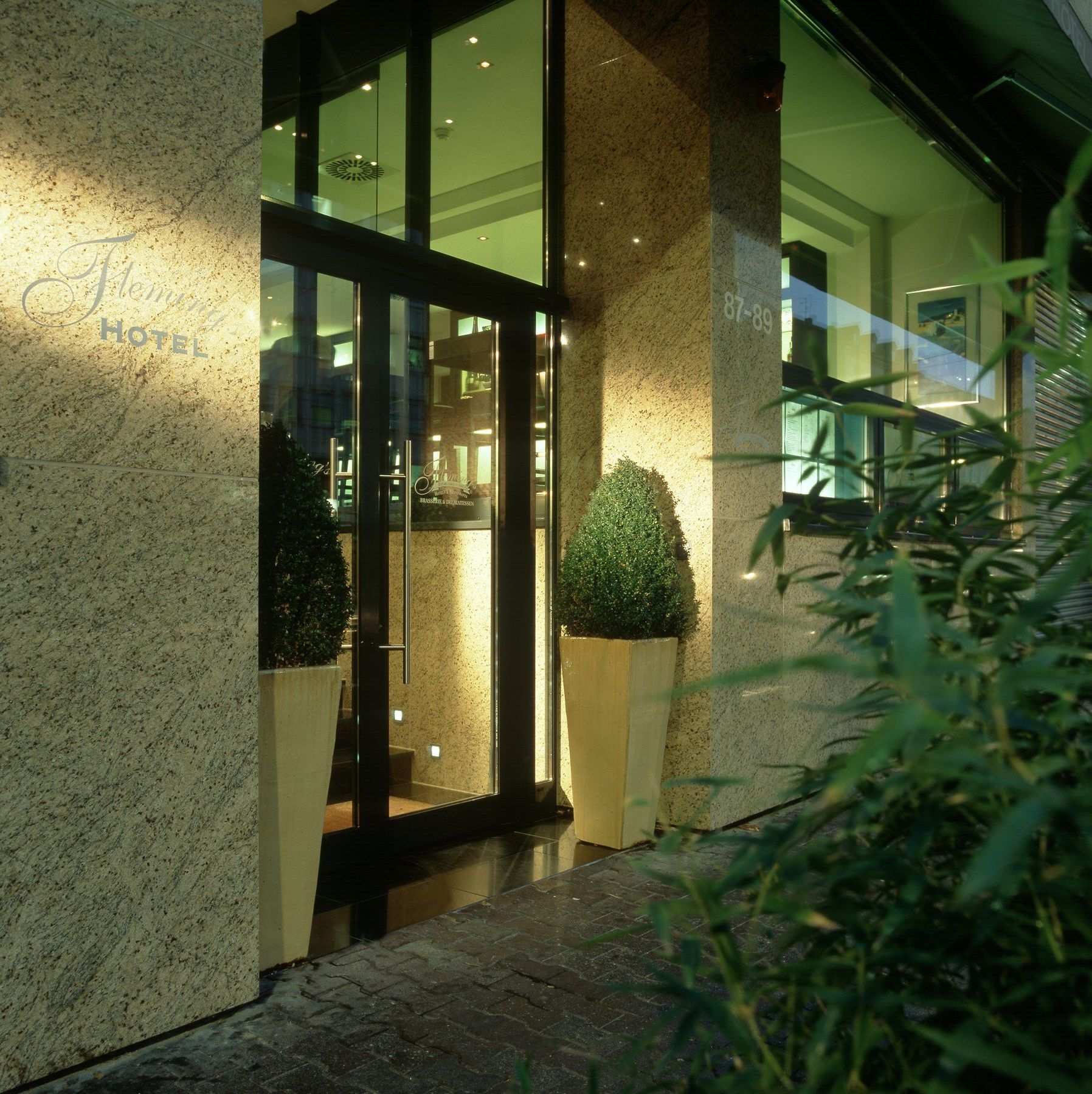 Hotel Lumiere An Der Messe "New Opening" Frankfurt am Main Exterior photo