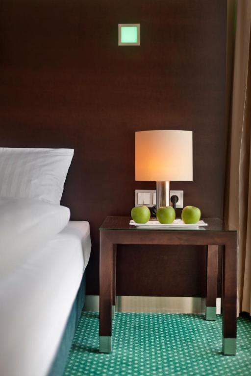 Hotel Lumiere An Der Messe "New Opening" Frankfurt am Main Room photo